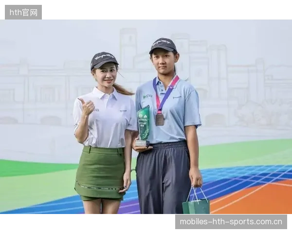 战马杯青少年高尔夫：青春风暴与高尔夫梦想的碰撞